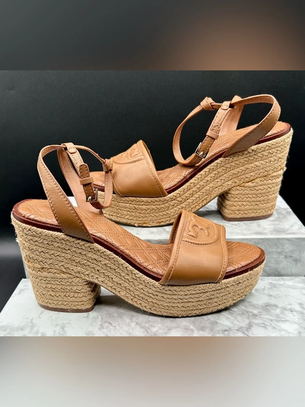 TORY BURCH Fleming Platform Espadrille Wedge Sandals Quilted Tan Leather. Size 8